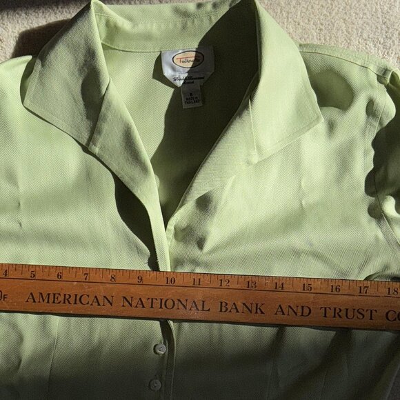 Talbots wrinkle resistance stretch blouse size 8 green - Picture 5 of 5